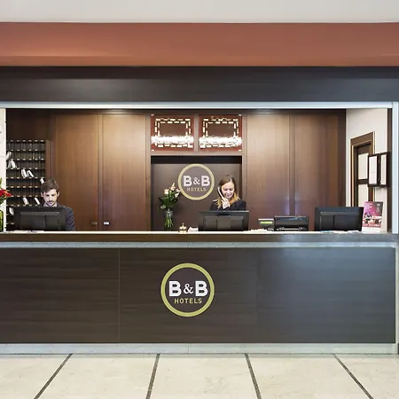 B&B Hotel Padova מלון